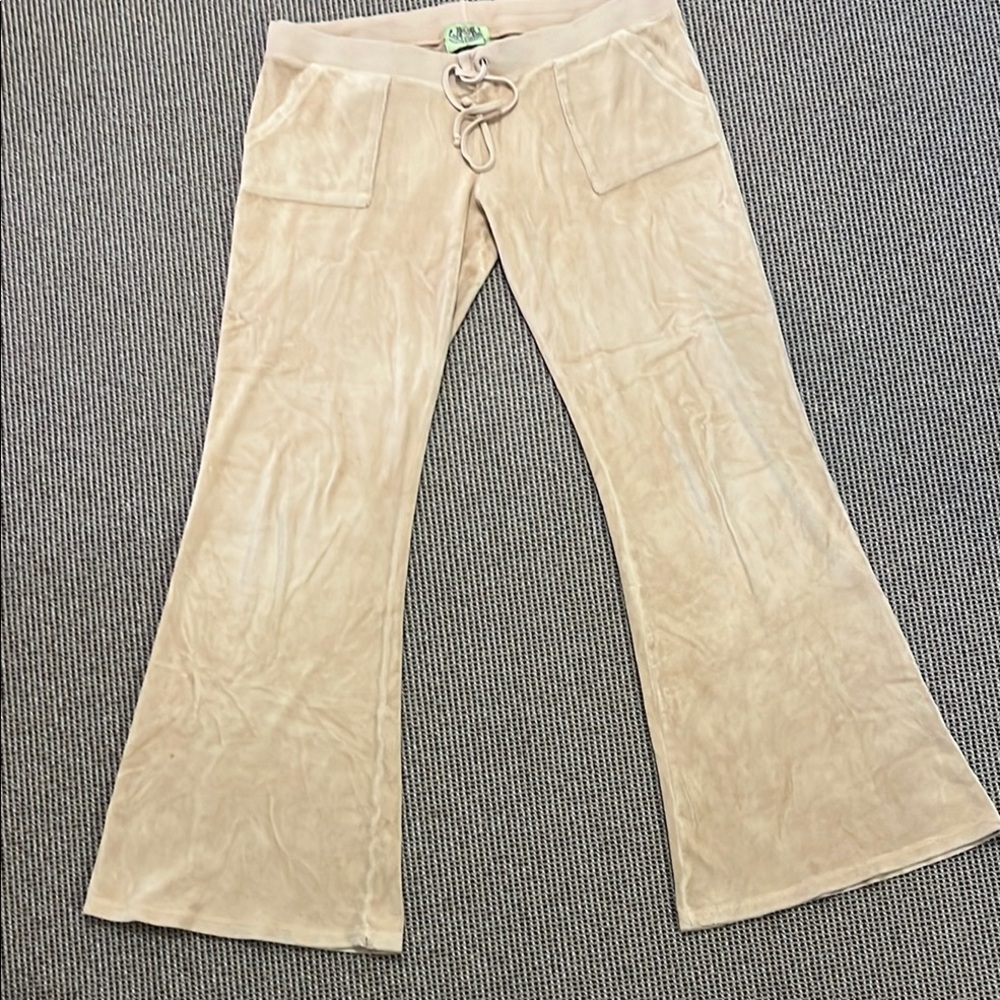 Juicy Couture women’s L retro velour pants